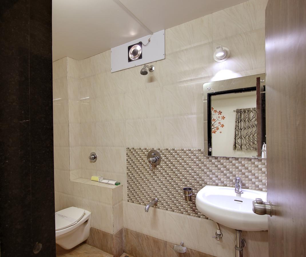 Daksh Hotel And Restaurant Talala Ngoại thất bức ảnh
