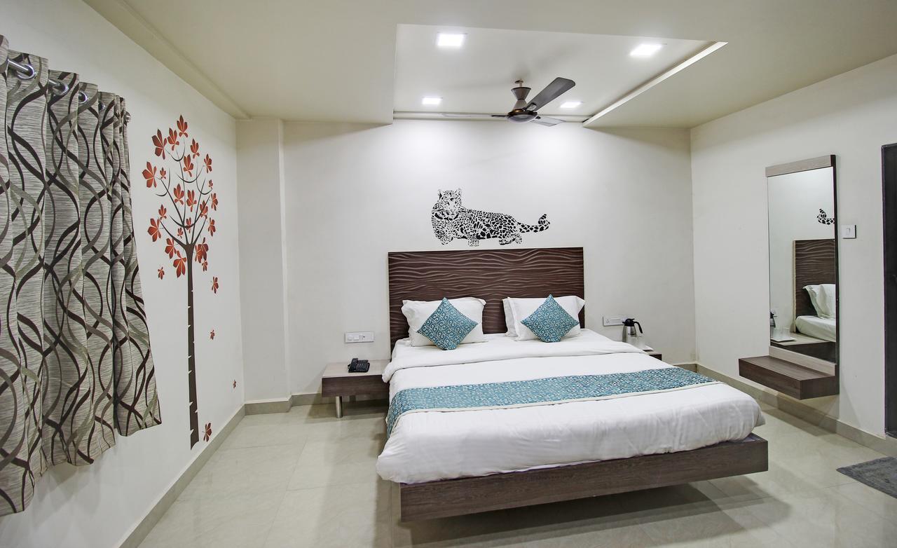 Daksh Hotel And Restaurant Talala Ngoại thất bức ảnh